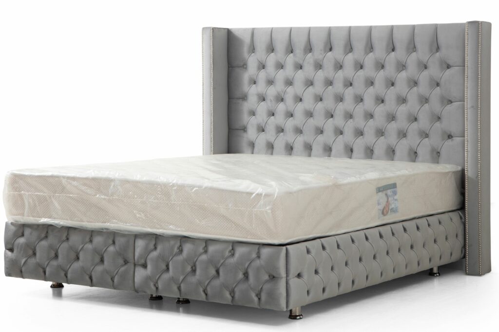 Lit Coffre CLOUTE - Velours capitonné – Image 19