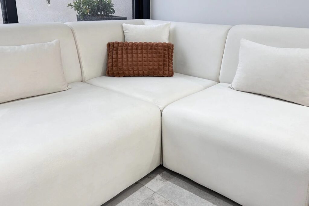 Canapé Coco Velours Blanc cassé angle DROIT – Image 4